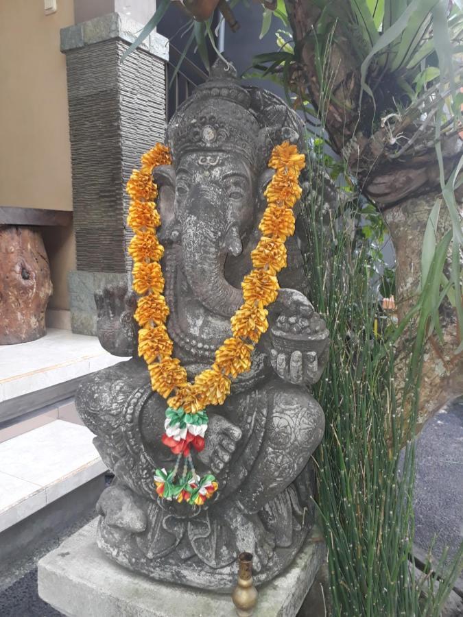 Adi House Homestay Ubud Exteriör bild