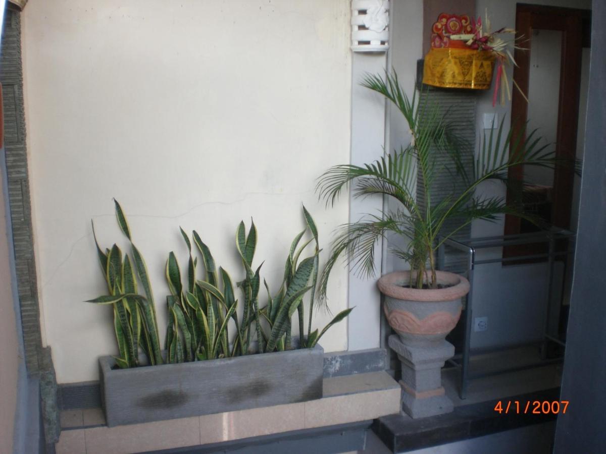 Adi House Homestay Ubud Rum bild