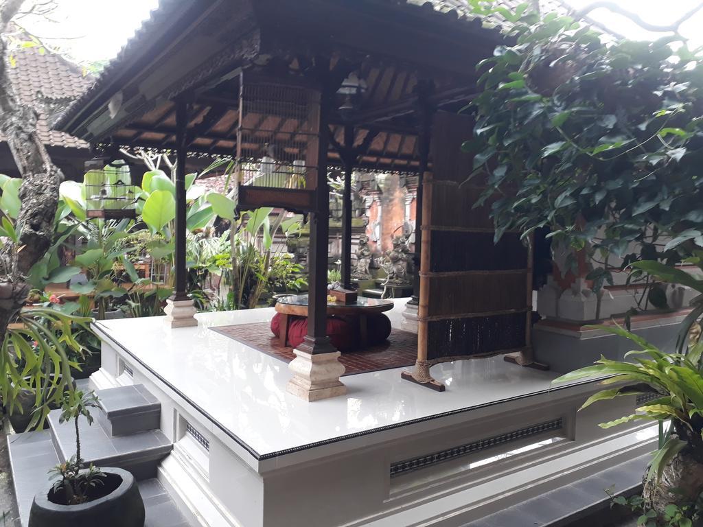 Adi House Homestay Ubud Exteriör bild