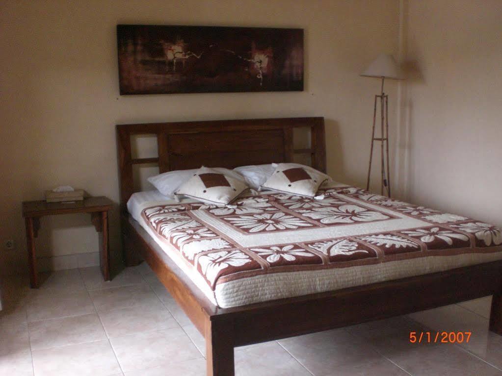 Adi House Homestay Ubud Exteriör bild