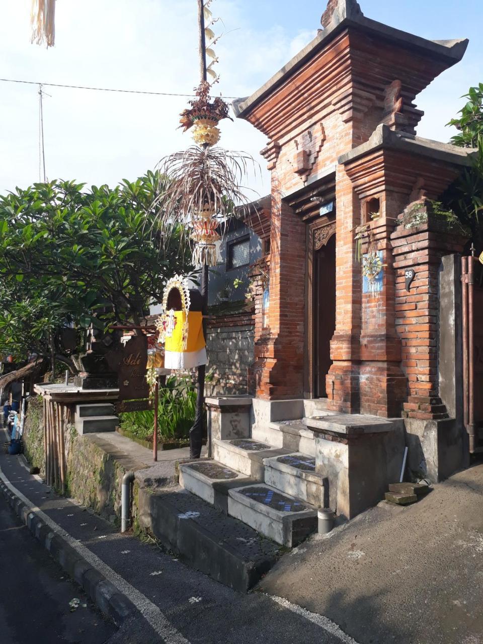 Adi House Homestay Ubud Exteriör bild