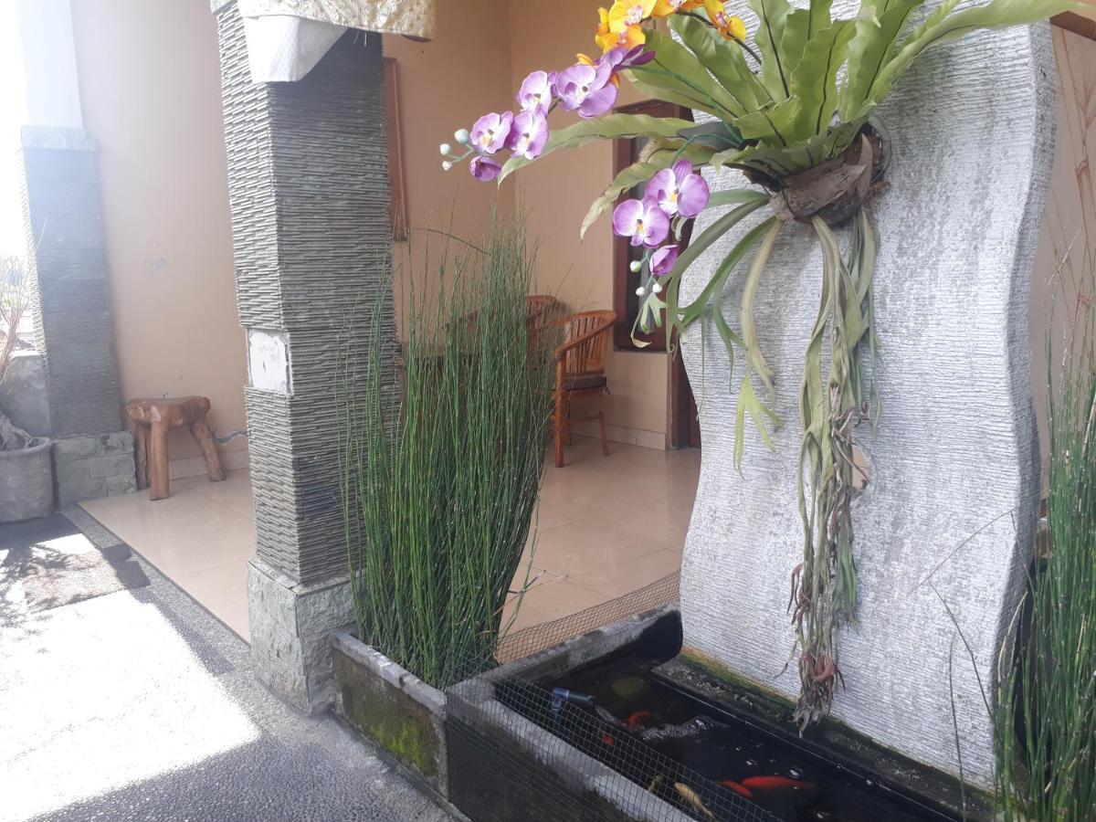Adi House Homestay Ubud Exteriör bild